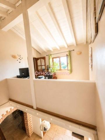Maison à vendre 4 pièces de 197 m²