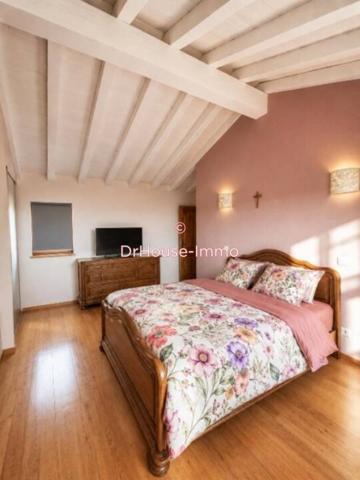 Maison à vendre 4 pièces de 197 m²