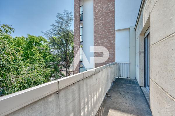 Appartement Rueil Malmaison 3 pièce(s) 69.85 m² 379 000 € **  - Référence  19899