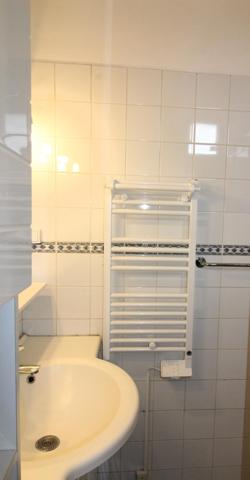 Centre-ville - proximité immédiate des commerces - RER B