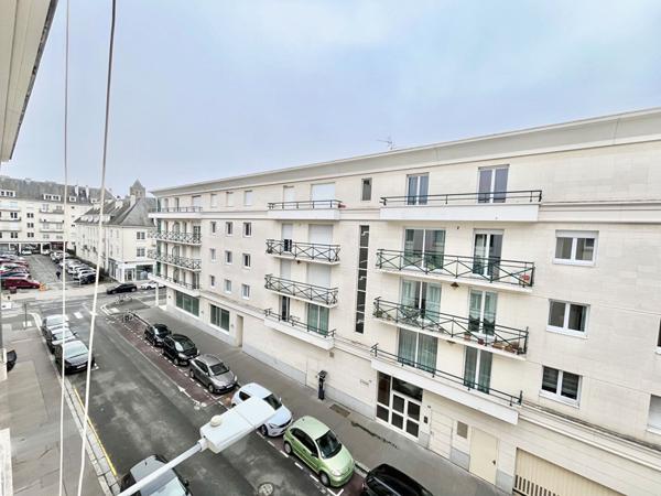A VENDRE appartement Caen 2 pièce(s) 40.80 m2 - vendu libre - Ultra centre ville - cour intérieure - cave
