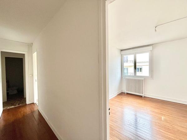 A VENDRE appartement Caen 2 pièce(s) 40.80 m2 - vendu libre - Ultra centre ville - cour intérieure - cave