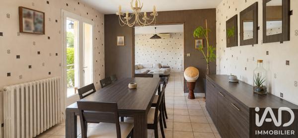 Maison à vendre 7 pièces 194 m² Cours-de-Pile