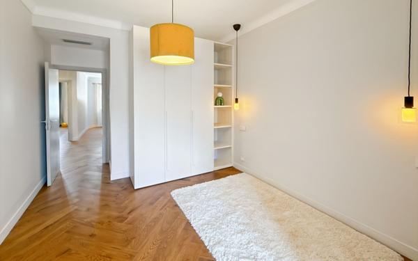 Appartement à vendre    3 pièces • 53 m2 Nice