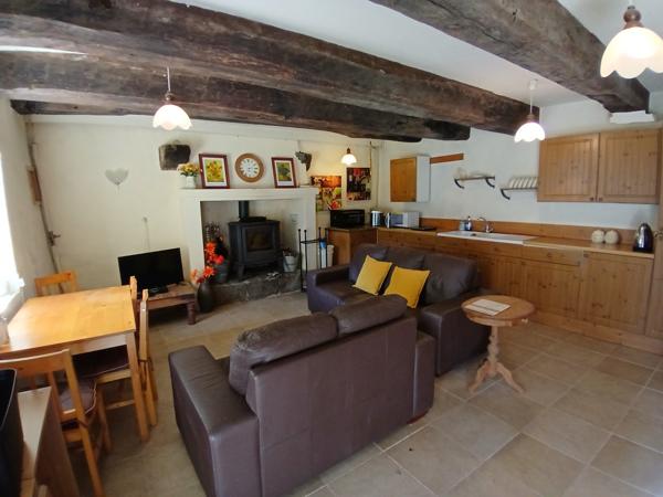 Charmante maison en pierre à la campagne