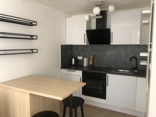 Appartement T3 à louer à Vannes Intramuros- 51 m2 - pas de parking