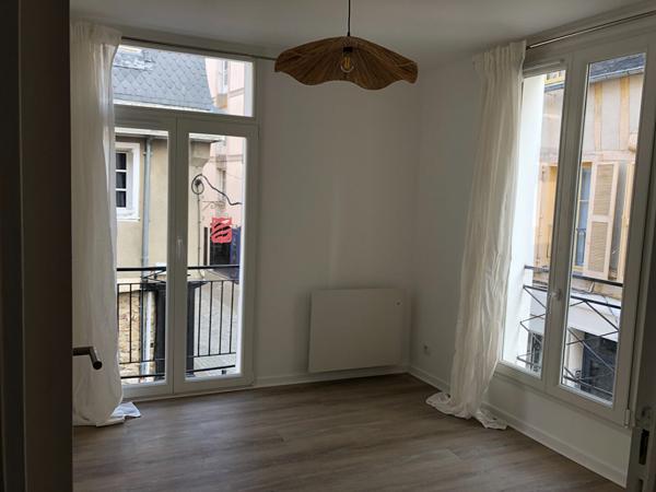 Appartement T3 à louer à Vannes Intramuros- 51 m2 - pas de parking
