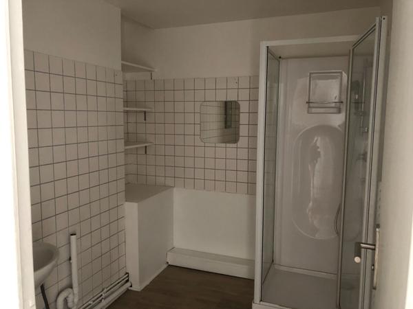 Appartement T3 à louer à Vannes Intramuros- 51 m2 - pas de parking