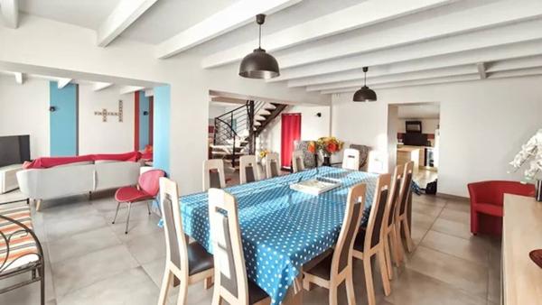 Maison à vendre 8 pièces de 245 m²