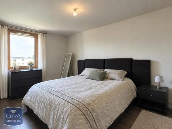 Appartement à louer 3 pièces 66.86m² Sathonay-Camp (69580)