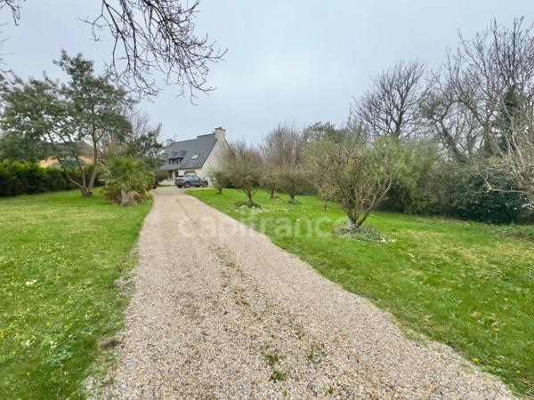 PLOUGASTEL-DAOULAS, NEO BRETONNE, IMPASSE, NATURE, VOLUMES,