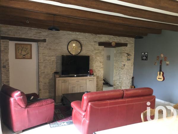 Maison à vendre 5 pièces 130 m² Saint-Jean-de-Sauves