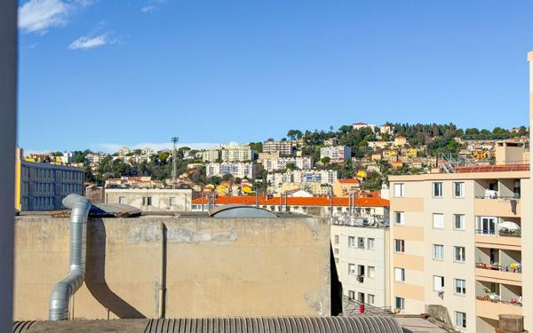 Appartement à vendre    3 pièces • 60,25 m2 Nice