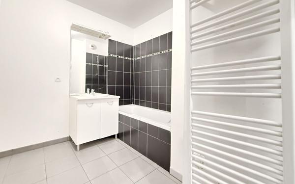 Appartement à vendre    3 pièces • 60,25 m2 Nice