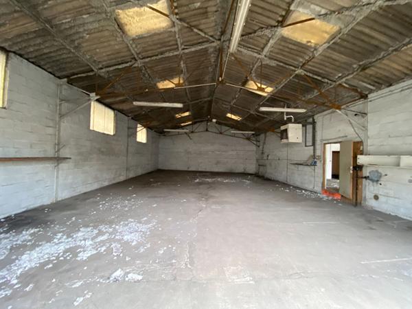 Entrepôt à vendre à Saint-Quentin - Secteur Saint Jean
