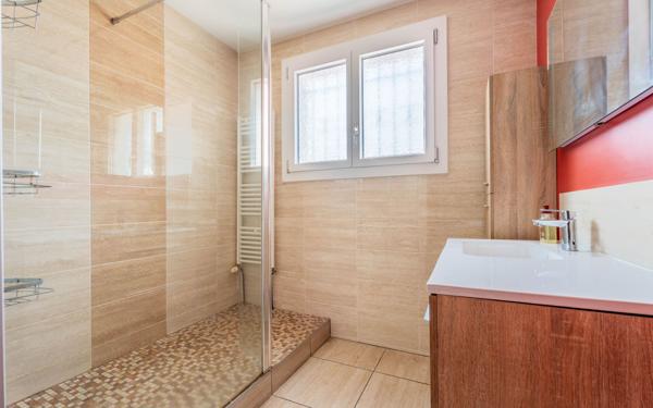 Maison à vendre    6 pièces •  Saint-Germain-sur-l'Arbresle