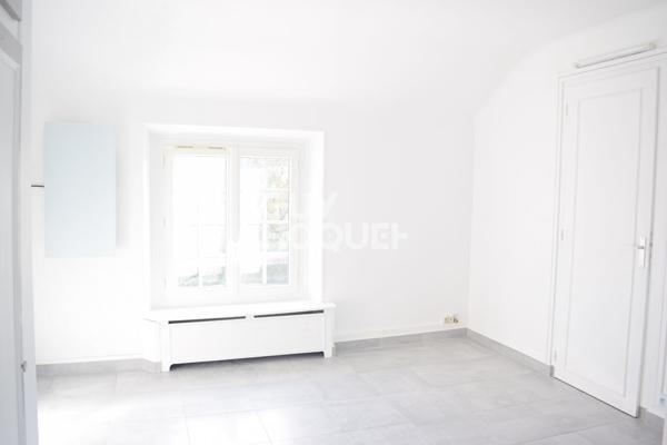 STUDIO LE PERRAY EN YVELINES