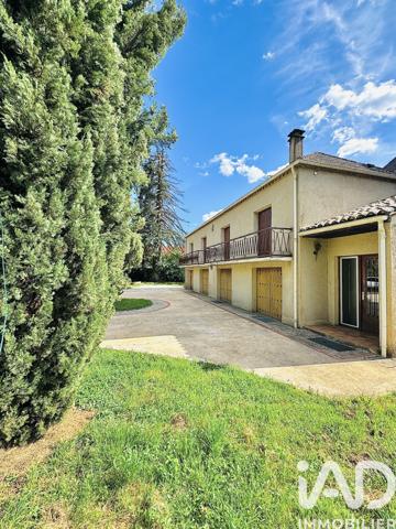 Maison à vendre 9 pièces 230 m² Puy-l'Évêque