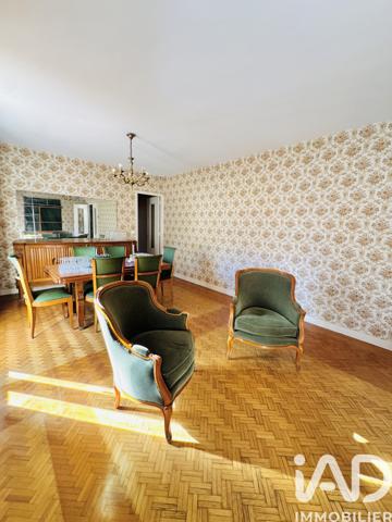 Maison à vendre 9 pièces 230 m² Puy-l'Évêque