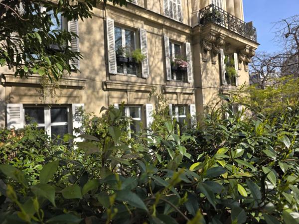 Paris (75017) Exclusivité - INVESTISSEMENT en NUE-PROPRIETE Appartement Rez de Jardin de 4 pièces (108m²) à PARIS 17ème Wag