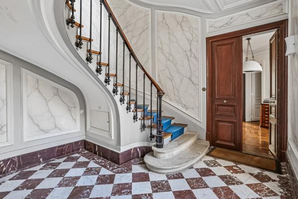 Paris (75017) Exclusivité - INVESTISSEMENT en NUE-PROPRIETE Appartement Rez de Jardin de 4 pièces (108m²) à PARIS 17ème Wag