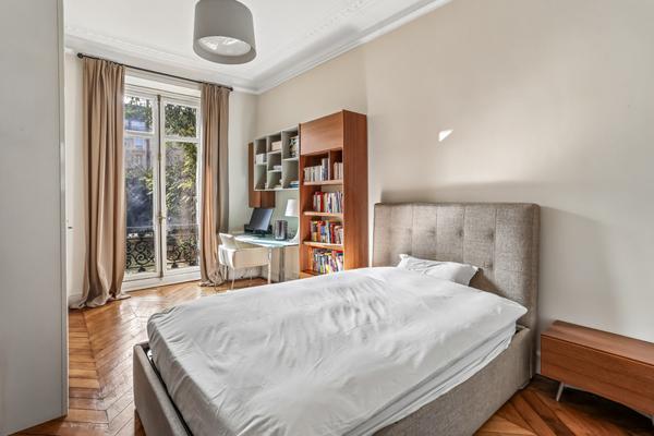 Paris (75017) Exclusivité - INVESTISSEMENT en NUE-PROPRIETE Appartement Rez de Jardin de 4 pièces (108m²) à PARIS 17ème Wag