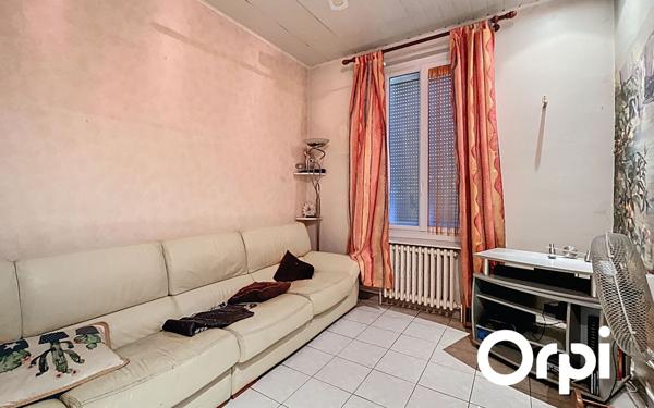 Maison à vendre    4 pièces • 104,57 m2 Écully