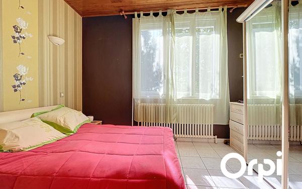 Maison à vendre    4 pièces • 104,57 m2 Écully