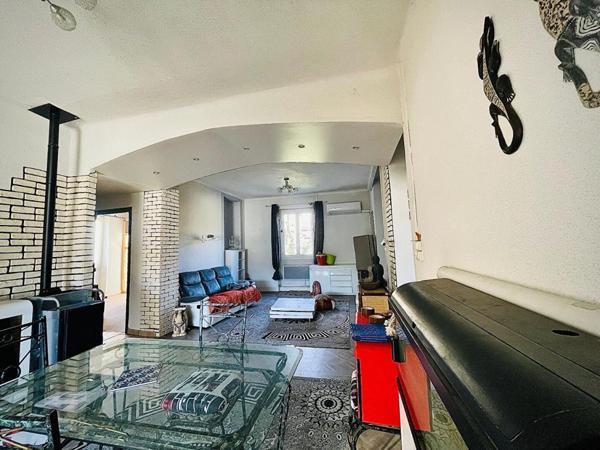 Spacieuse maison avec grand terrain et double étage - Molières-sur-cèze