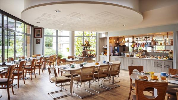 INVESTISSEMENT LOCATIF  Guyancourt  Résidence Affaires Residhome Paris Guyancourt  6.01 % de rentabilité