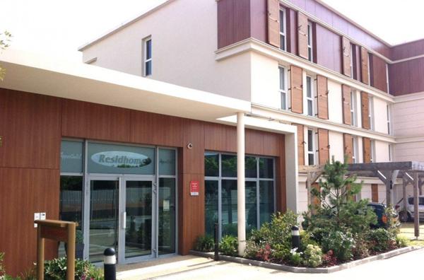 INVESTISSEMENT LOCATIF  Guyancourt  Résidence Affaires Residhome Paris Guyancourt  6.01 % de rentabilité