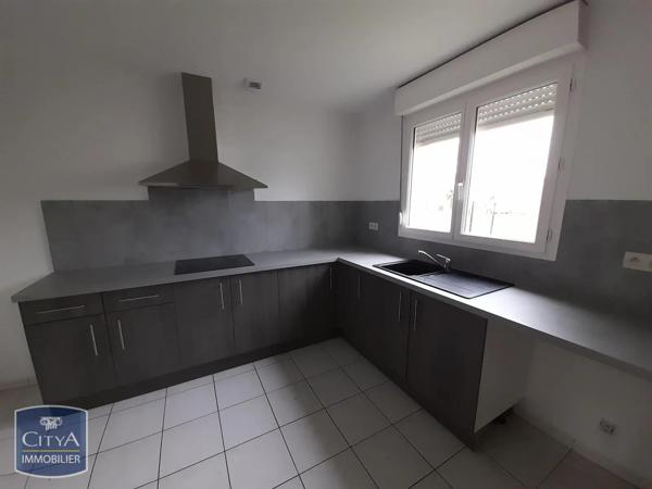 Maison à louer 4 pièces 81.98m² Le Passage (47520)