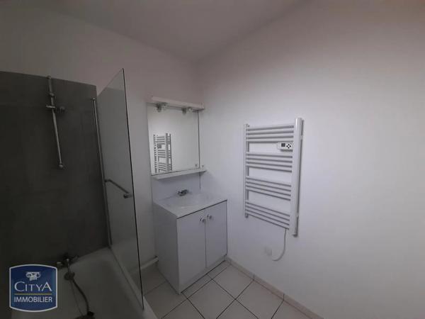 Maison à louer 4 pièces 81.98m² Le Passage (47520)