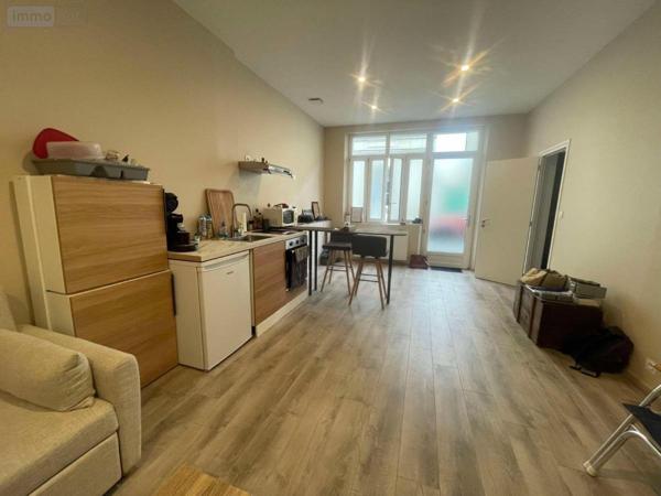 Local professionnel à vendre à Saumur dans le Maine-et-Loire (49400), ref : 49075-663