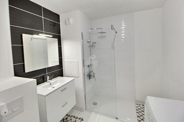 SUPERBE APPARTEMENT 90 m2 CENTRE VERNEUIL €379 000 ** - Référence 988