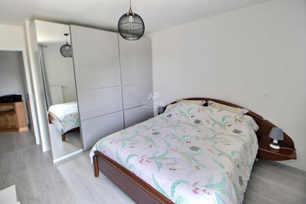 SUPERBE APPARTEMENT 90 m2 CENTRE VERNEUIL €379 000 ** - Référence 988