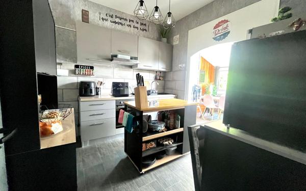 Maison à vendre    4 pièces •  Saintes