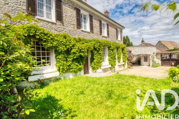 Maison à vendre 8 pièces 153 m² Montjavoult