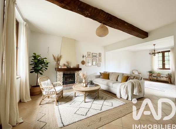 Maison à vendre 8 pièces 153 m² Montjavoult
