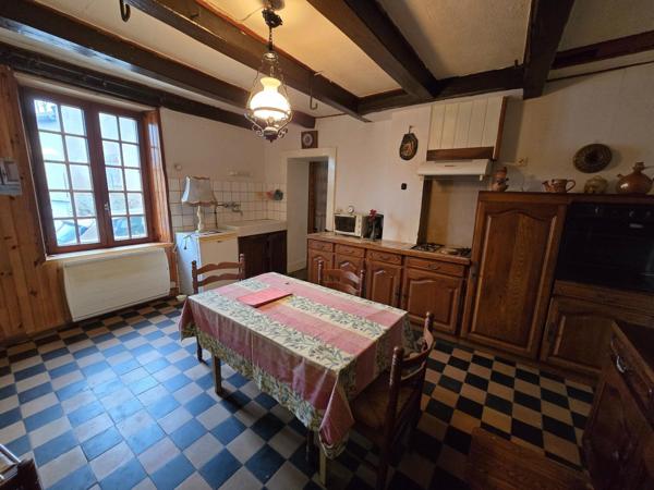 Maison de village avec trois chambres