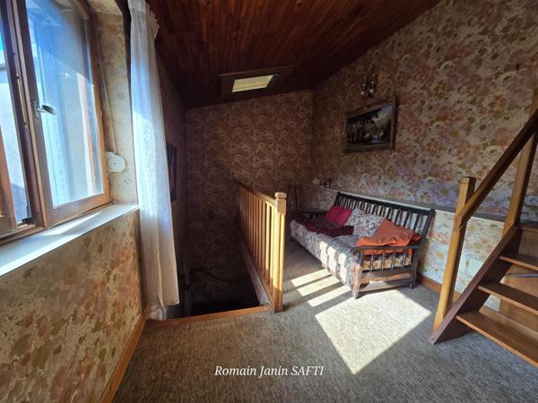 Maison de village avec trois chambres