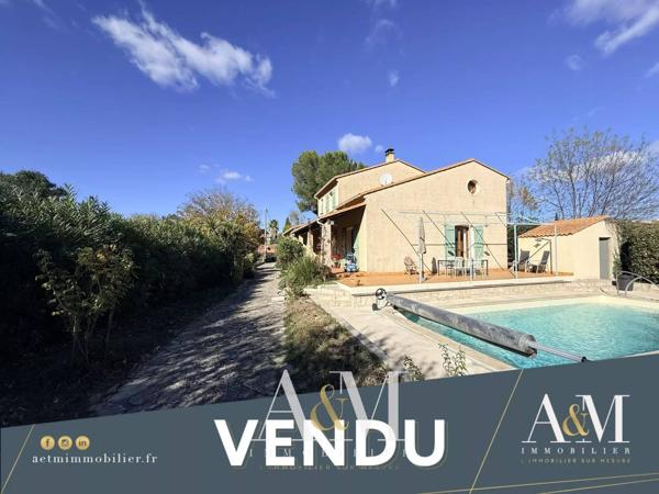Villa T4 120 m² + garages /1374m²