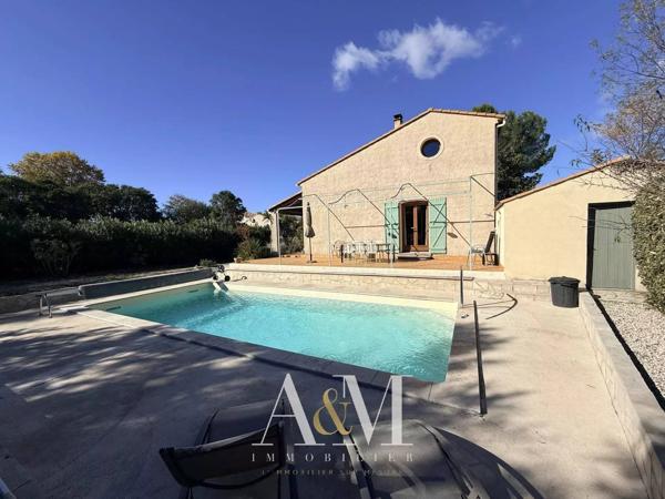 Villa T4 120 m² + garages /1374m²