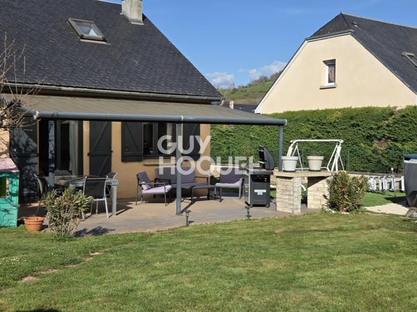 Maison familiale au cœur de Saint-Christophe-Vallon – 112 m² habitables sur terrain plat avec piscine hors sol
