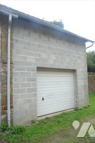 Maison d'habitation comprenant:- Rez de chaussée: un pièce.- Etage: Une pièce avec baignoire.- ...