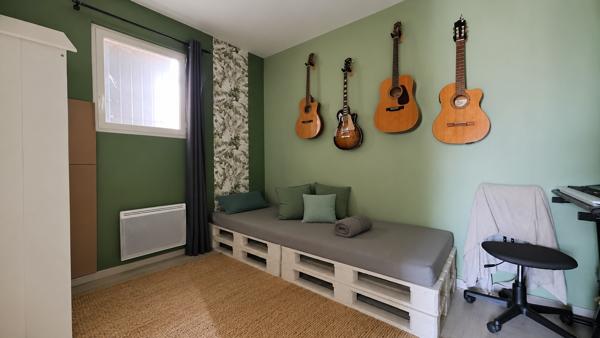 Maison familiale de plain-pied de 4 chambres avec jardin paysager Détails des diagnostics énergétiques
