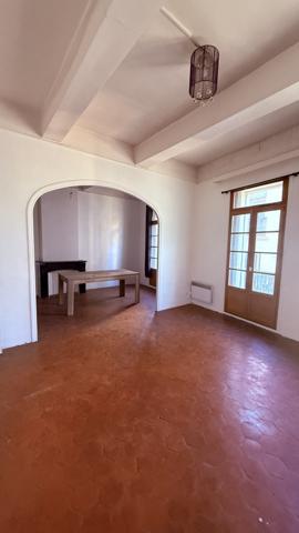 Béziers (34500) Immeuble bourgeois haussmannien-Angle de boulevard 6 appartements + local commercial 180 m²