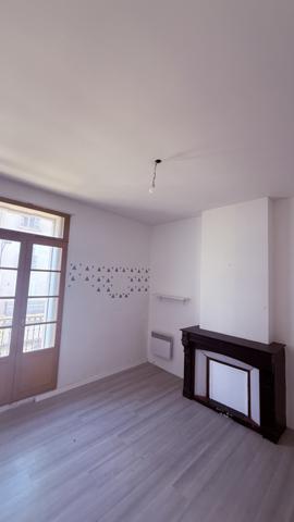 Béziers (34500) Immeuble bourgeois haussmannien-Angle de boulevard 6 appartements + local commercial 180 m²