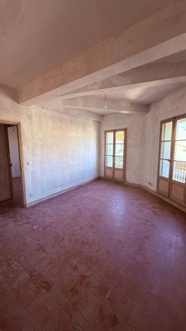 Béziers (34500) Immeuble bourgeois haussmannien-Angle de boulevard 6 appartements + local commercial 180 m²