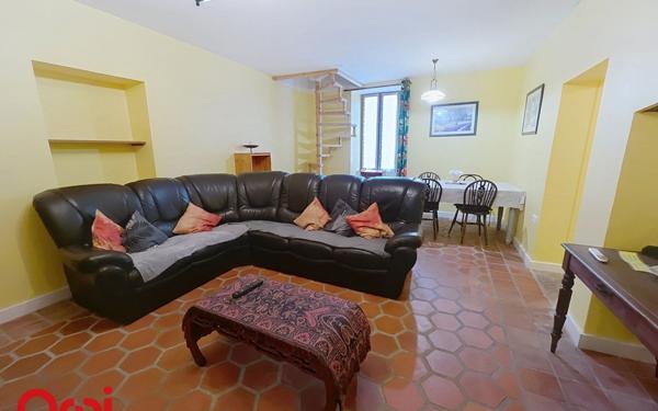 Immeuble à vendre    14 pièces • 342 m2 Montmarault